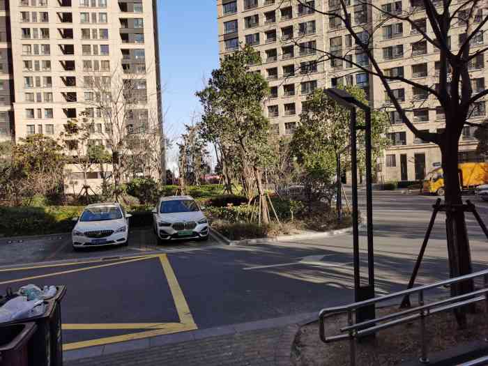 耀华滨江公寓