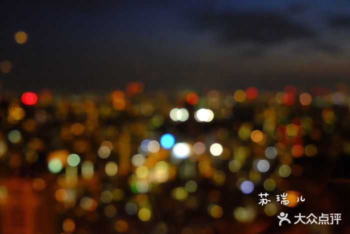 到东京玩怎么可以不去铁塔呢,要知道我对铁.