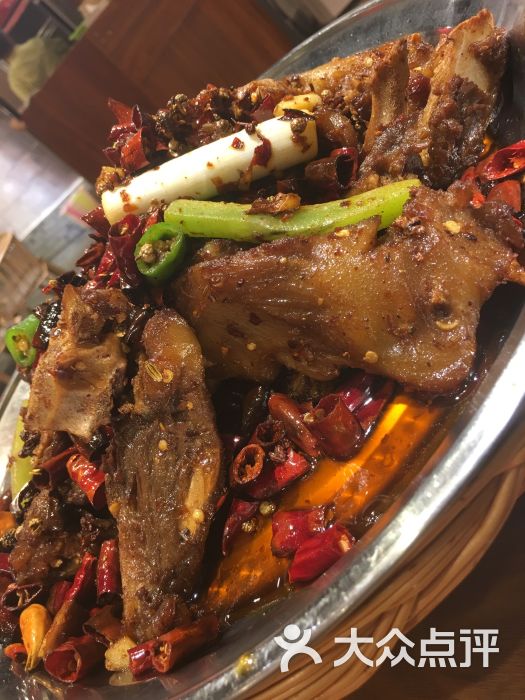 手抓巴骨肉