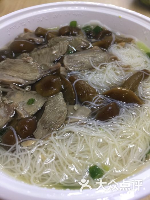 清口清汤面:汤底不错,面不是很劲道,可选的.福州