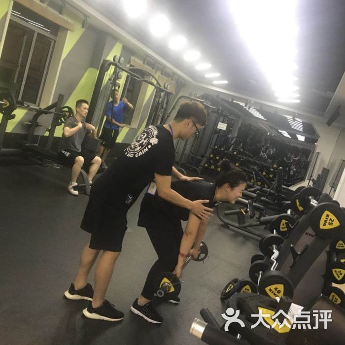 hi菲特尼斯健身游泳会所