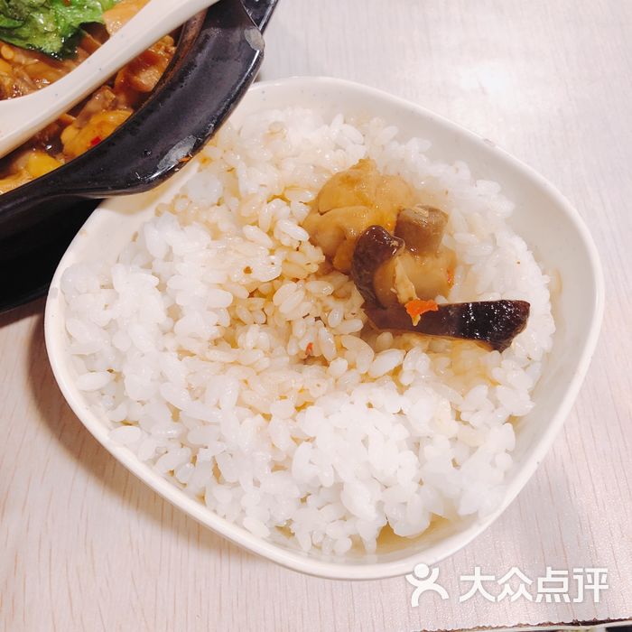 优米客黄焖鸡米饭