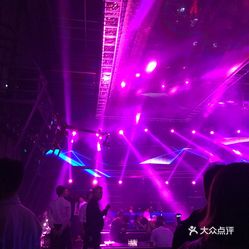 club queen皇后酒吧