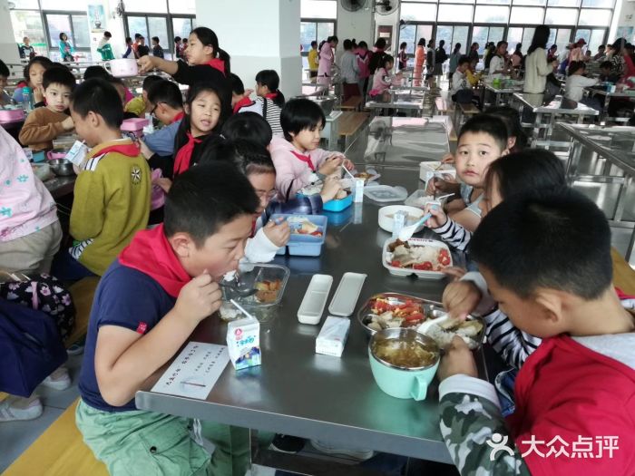 无锡市育英锦园实验小学图片
