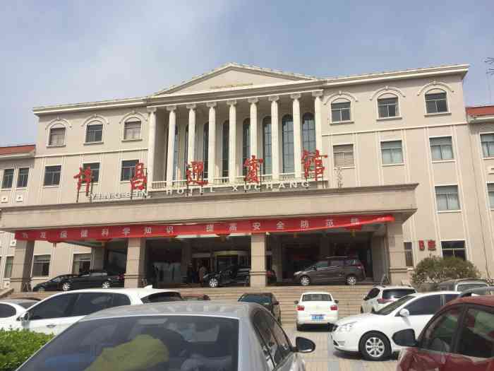 许昌迎宾馆-"四星的…环境不错…房间就在一楼,还挺大