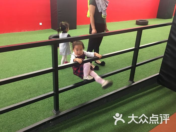 赫石少儿体能馆