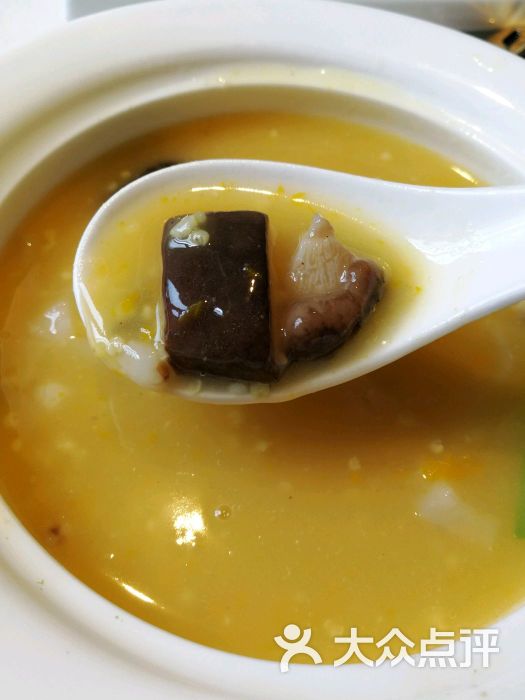 小米黄汤煲乌参