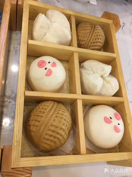 包子拼盘