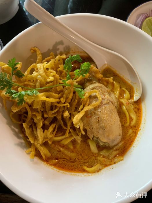 鸡腿咖喱面