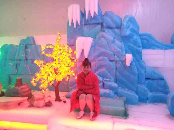 盘龙翠谷极地冰雪大世界-"盘龙翠谷魔幻冰雕亲子乐园
