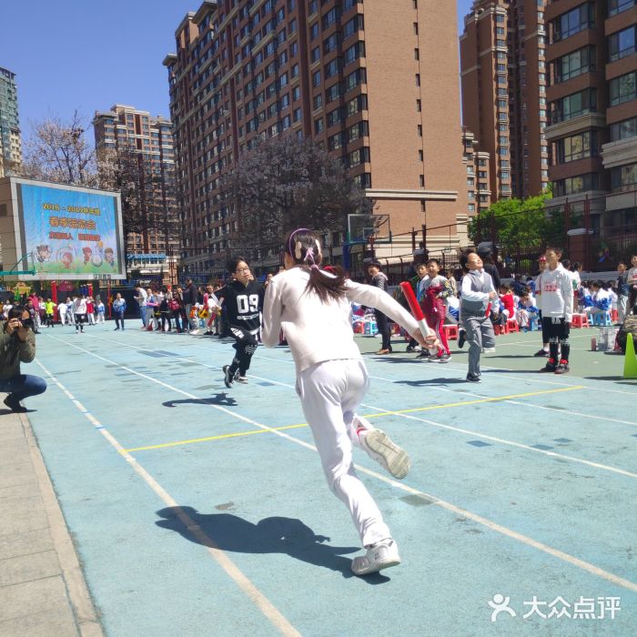 北京小学(红山分校)图片
