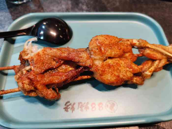串亿88烧烤(秀沿路店)-"又来吃烧烤小龙虾了,这次换个口味,来份蒜.