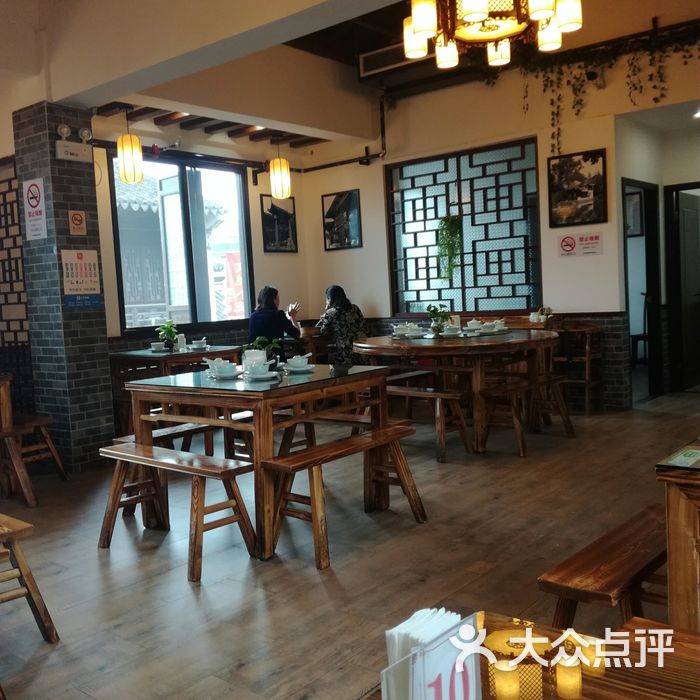 已过不惑的小鱼儿           左挑右食           hedyh