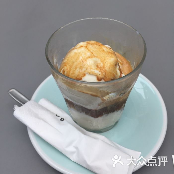 冰淇淋咖啡