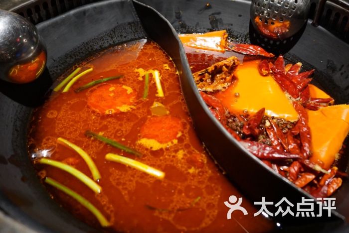 蜀绣老火锅牛油番茄鸳鸯锅图片 - 第1张