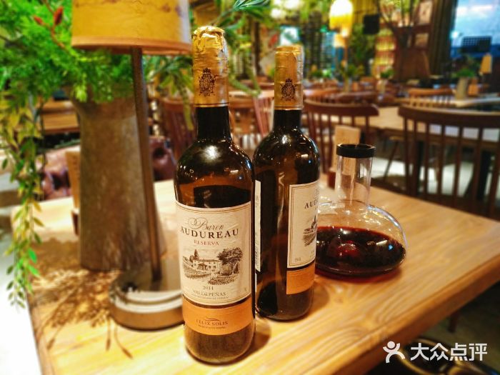 胡桃里音乐酒馆(韩乐坊店)红酒图片