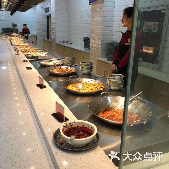 六塘服务区小圆满自助餐厅
