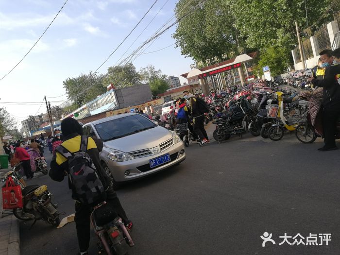 安阳市光华中学图片