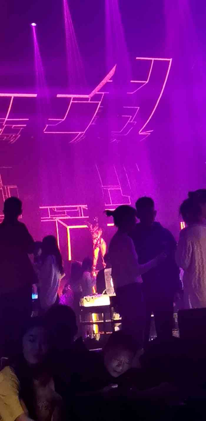 迈阿密酒吧miami5.0-"前两年几乎只要蹦迪必去迈阿密[吐] 17.