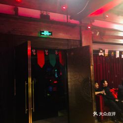 银泰秀酒吧人均消费_酒吧图片喝酒真实照片(2)