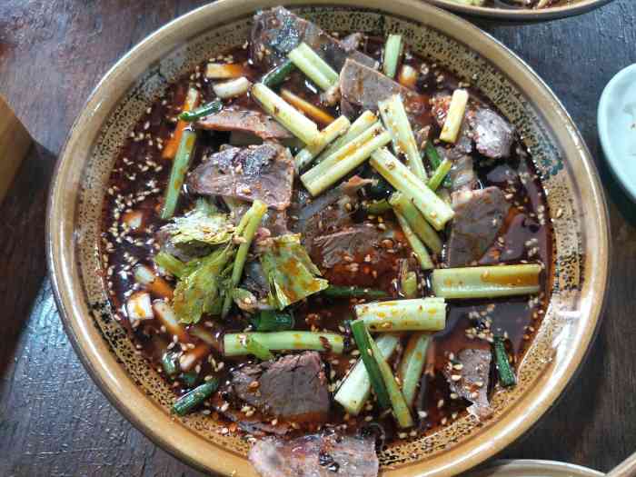 朱记牛肉馆"父母隔三差五的往唐昌跑,问他们去干啥子?
