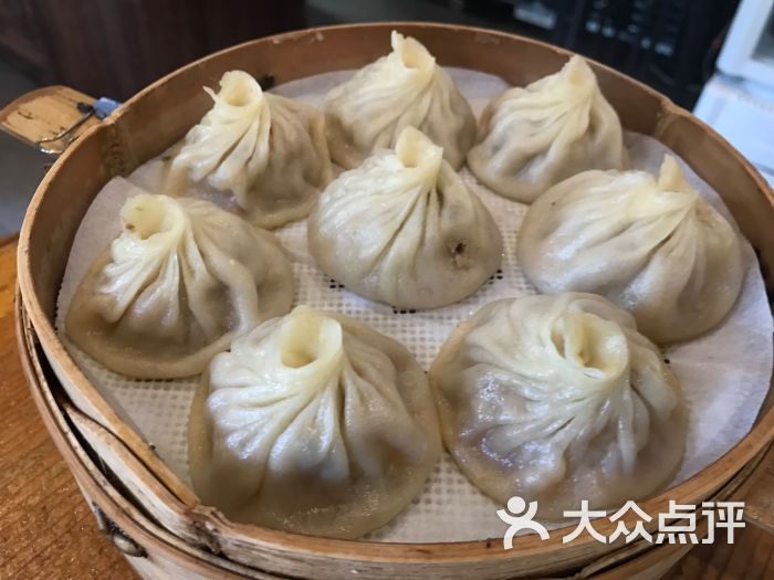 镇江小汤包