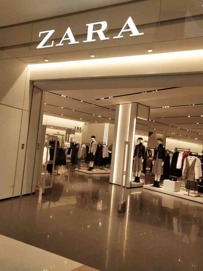 zara-"他家的每一款衣服,都很好看,可能是我比较."