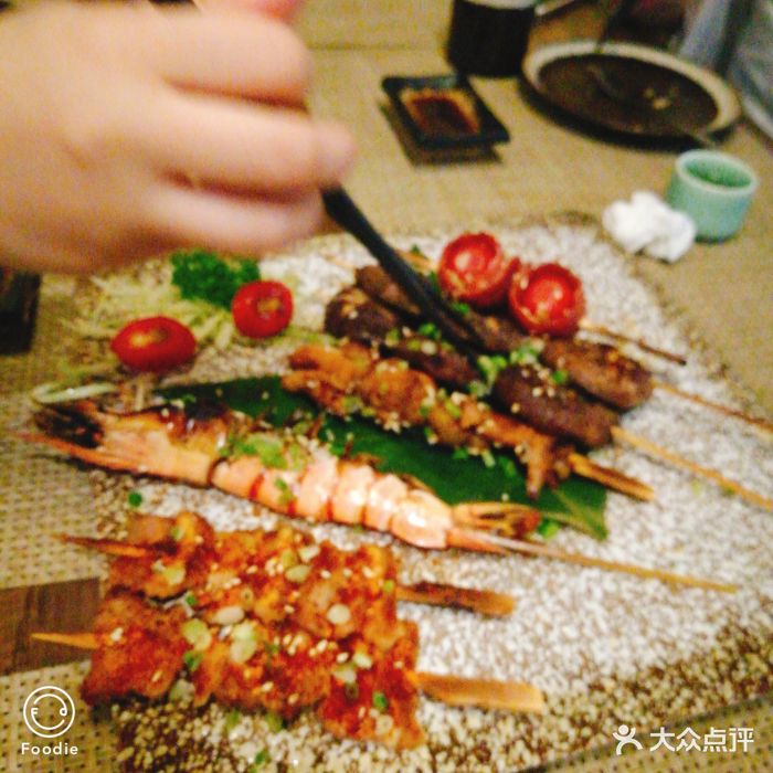 首先说说服务,态度真的非常好!再来说说菜.-又