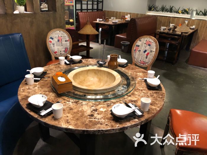 老福耶小草帽石锅鱼(奥体店)图片 - 第3张