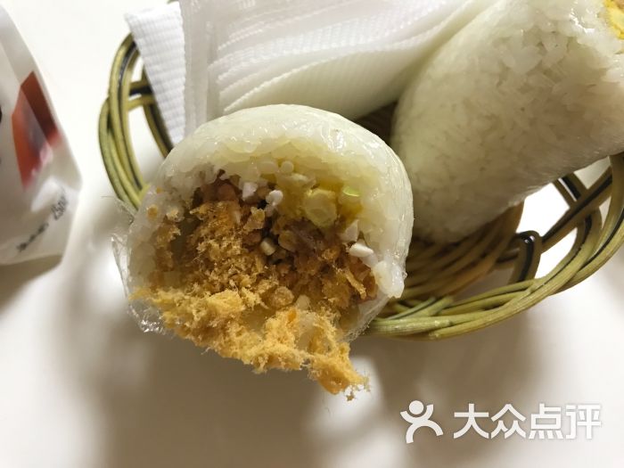 招牌糯米饭团