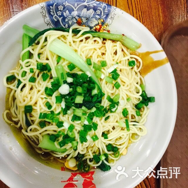 秦云老太婆摊摊面图片 第2张