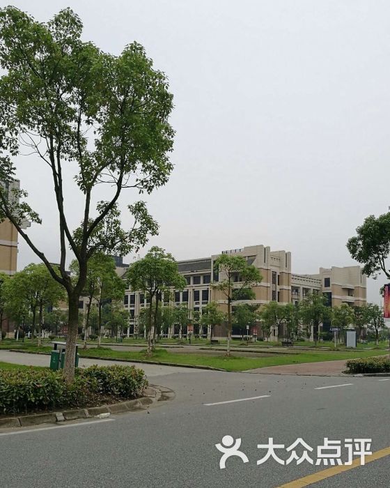 上海应用技术大学(奉贤校区)图片 - 第6张