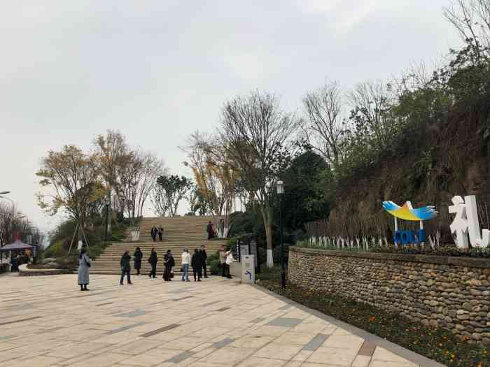 金山寺"两江新区礼嘉智慧公园,成群结队的大妈,穿-大众点评移动版
