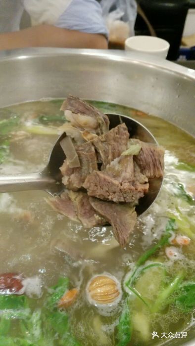 黔得乐贵州特色牛肉火锅图片