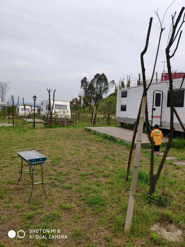 驿露美长寿湖国际房车露营地