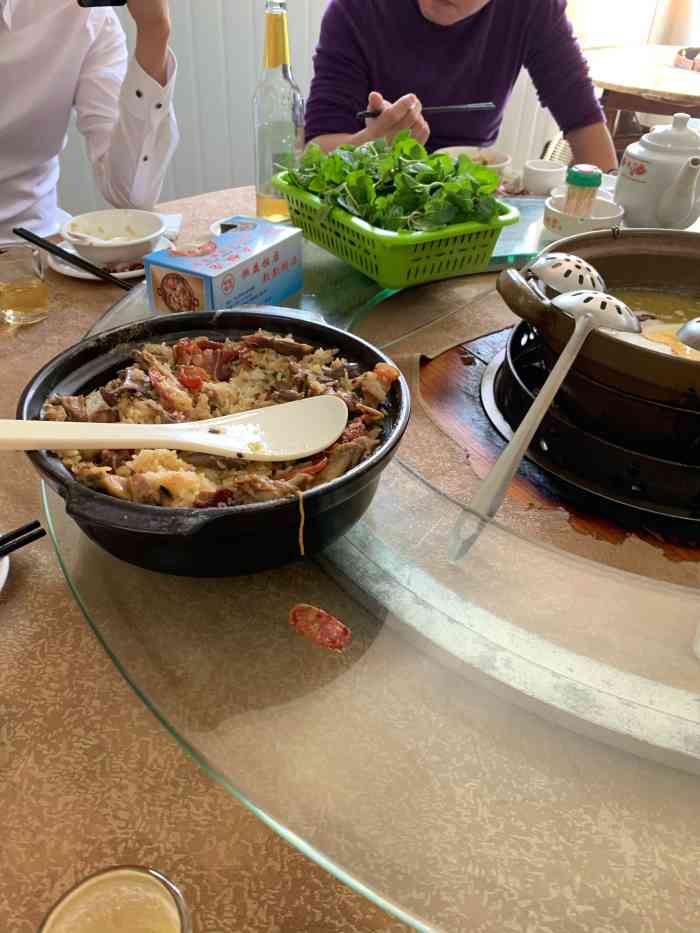 恒益饭店"开了十几年了 专门吃乳鸽的.药膳乳鸽跟-大众点评移动版