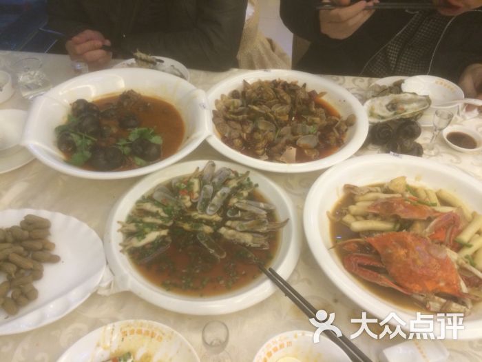 点击图片查看详情 洒金珊瑚_珊瑚红洒金对联纸_金珊瑚海鲜坊