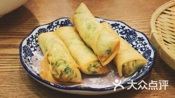 顾一碗馄饨·烧麦(东安路店)荠菜春卷图片 第3张