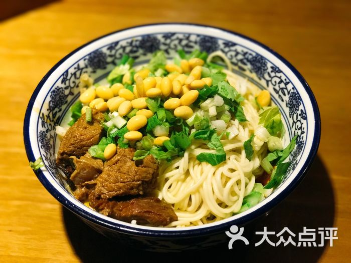 红烧牛肉干拌面