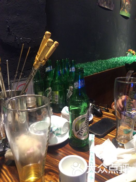 灰色的猴子足球主题串吧-图片-呼和浩特美食-大