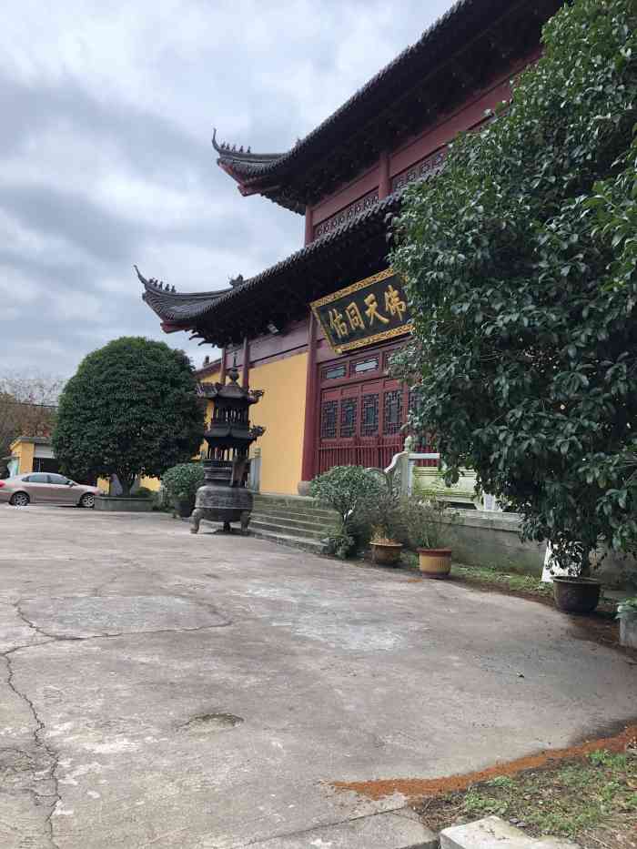 石佛禅寺-"乌镇西栅边有石佛禅寺和慈云禅寺,都是有一