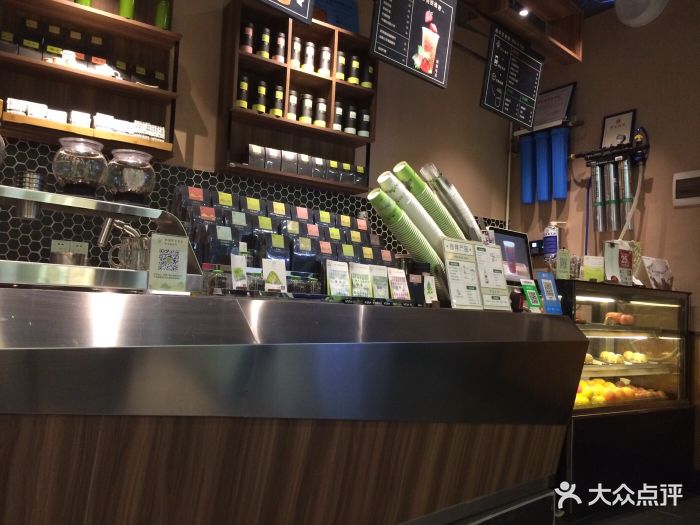 依稼原生茶饮(高德置地广场店)依稼花城汇吧台设计图片 第435张