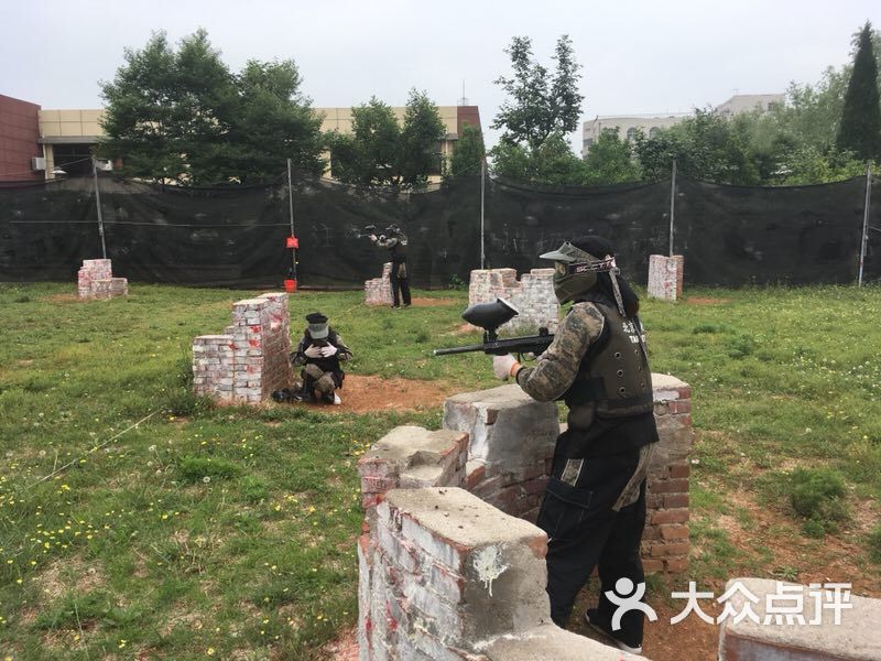 射击场地,射击场地图片 标靶凤凰山彩弹射击场