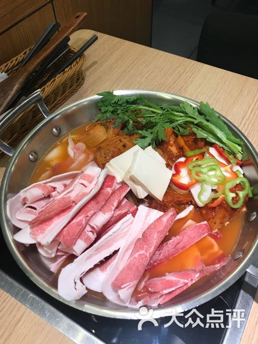 泡菜五花肉火锅