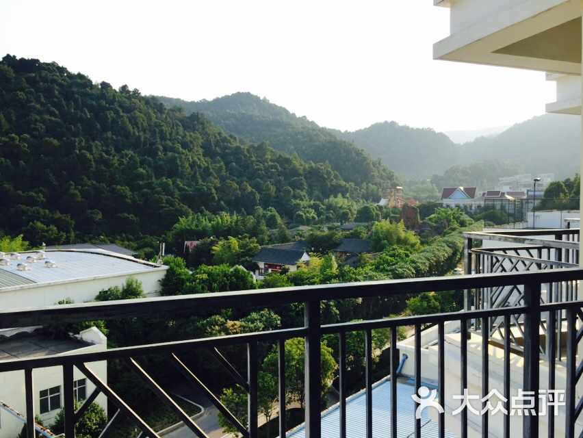 庐山西海温泉假日酒店的点评