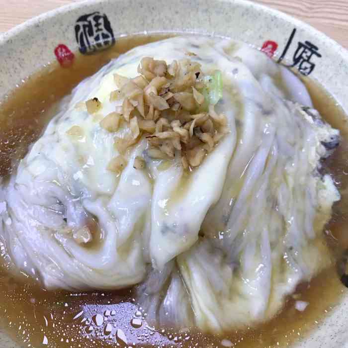 惠来肠粉王(江夏店"在城中村里闲逛,发现这家生意特别红火,所.