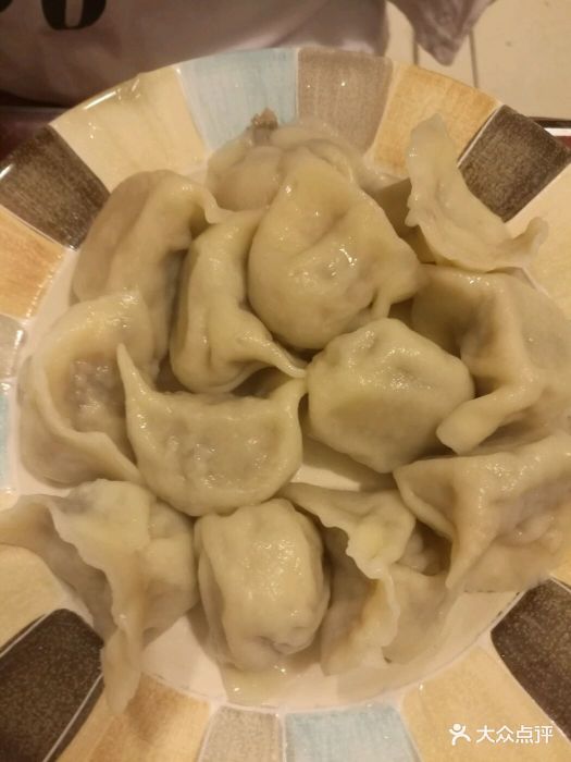 梅菜鸡肉水饺