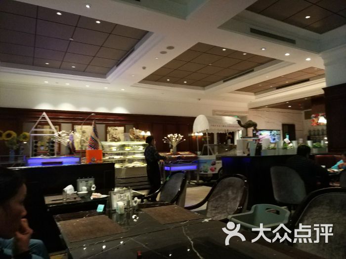 远洲国际大酒店自助餐厅图片 - 第3张