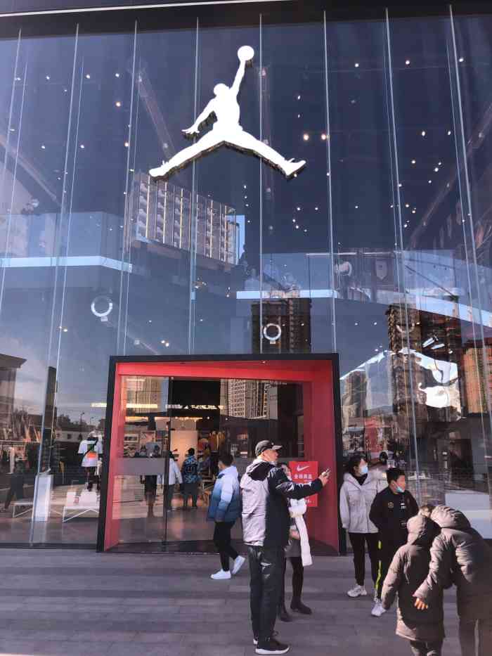 air jordan(老城根旗舰店)-"今天和儿子一起去了aj老城根店,儿子是乔.