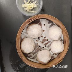 德华楼(新华路店)的鲜肉汤包好不好吃?用户评价口味怎么样?